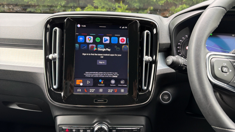 Volvo XC40 2.0 B3P Plus Dark 5dr Auto Petrol Estate